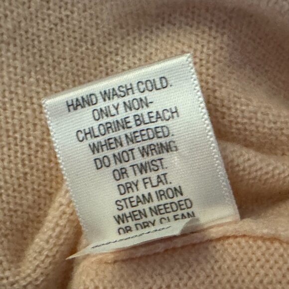 100% Cashmere Button-Down Cardigan Sweater, Blush Pink, Juniors L, Circa 1990s - Picture 16 of 16